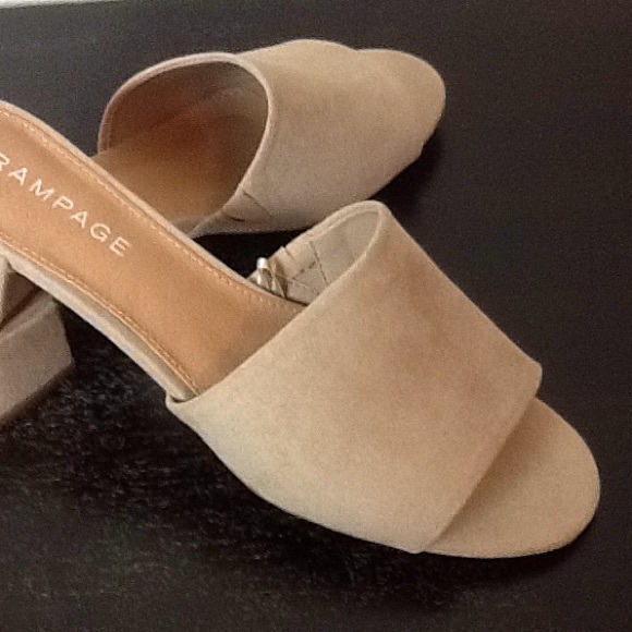 FINAL SALE Suede sandals NWOT - Picture 3 of 7